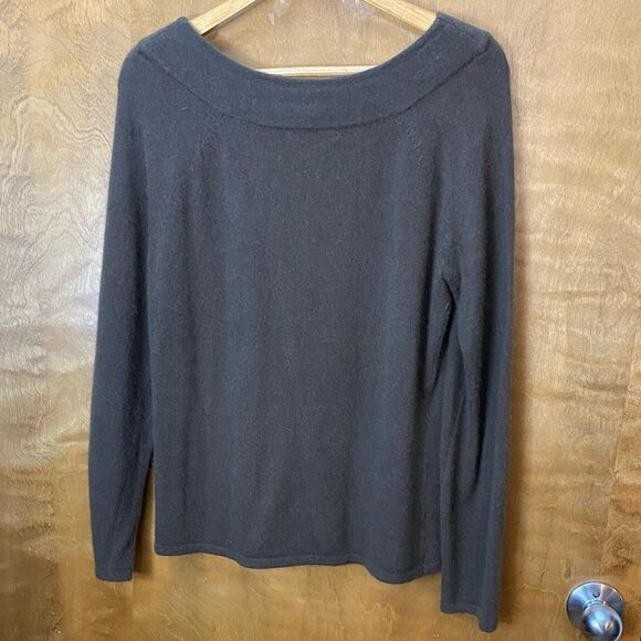 SARAH Spencer brown soft fuzzy wool and angora rabbit blend scoop neck sweater - Picture 3 of 4